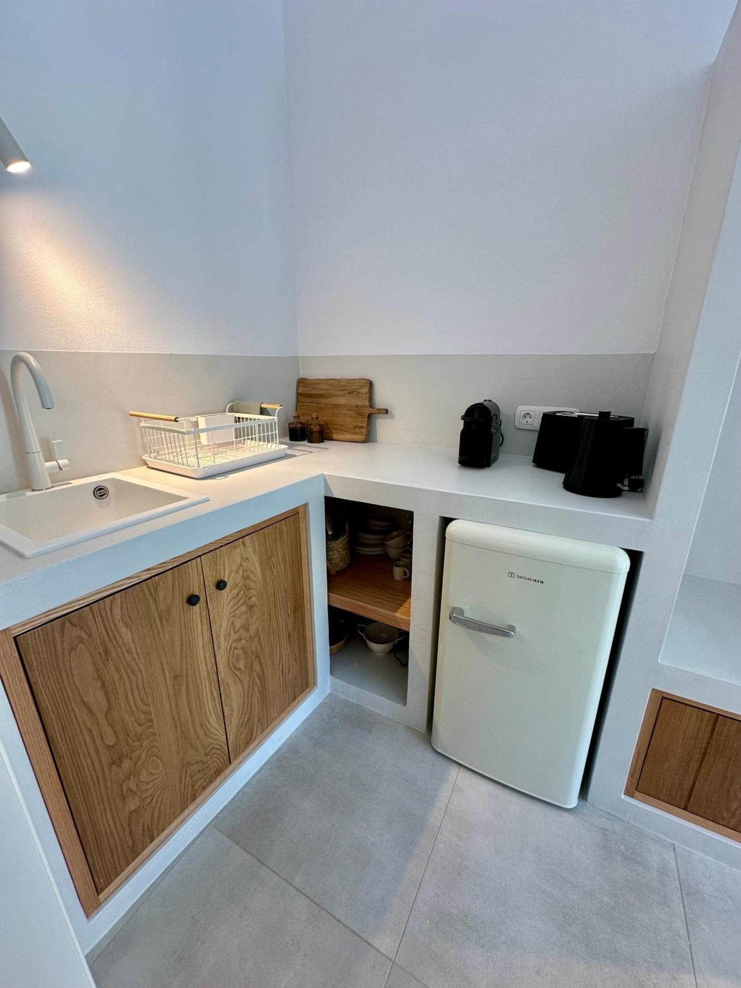 Paris Studios & Apartment อายา ปารัสเกวี ภายนอก รูปภาพ