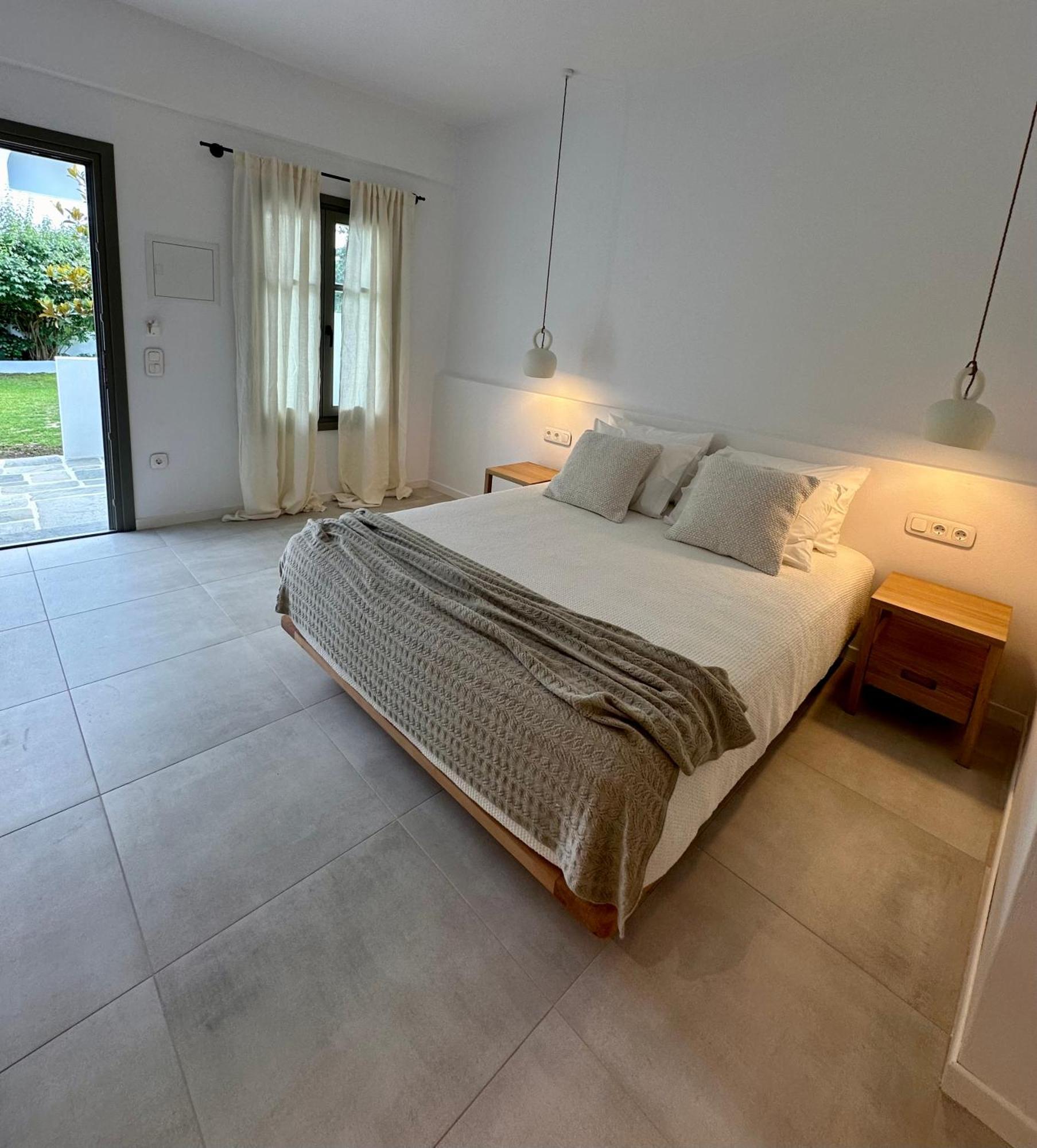 Paris Studios & Apartment อายา ปารัสเกวี ภายนอก รูปภาพ